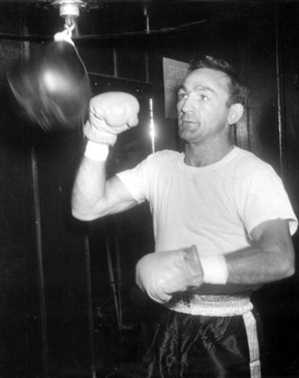 Бокс. Кармен Базилио / Carmen Basilio career set (21 из 79 боев) DVDRip